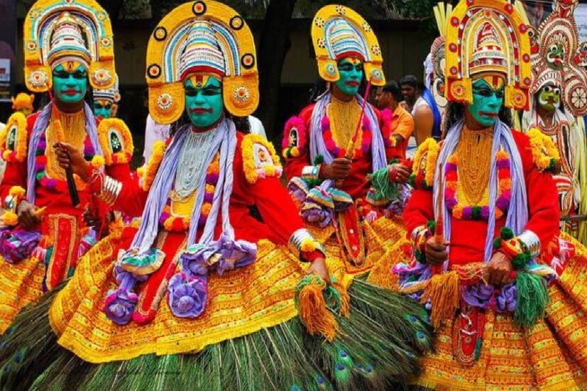 *মঙ্গলবার করোনা আক্রান্ত হয়েছিলেন ২৪,২৯৬ জন। ২৪ ঘণ্টার মধ্যে সেই মাত্রা ৩০ শতাংশ বৃদ্ধি পায়। তবে ে ঘটনা নতুন নয়। চিকিৎসক এবং বিশেষজ্ঞদের অনুমান ছিলই, ওনামের পরে রাজ্যে একধাক্কায় সংক্রমণ বাড়তে শুরু করবে। ২০ শতাংশ পর্যন্ত বাড়বে পজেটিভিটি রেট। কিন্তু সেই মাত্রাও ছাড়িয়ে গিয়েছে। ফাইল ছবি। 