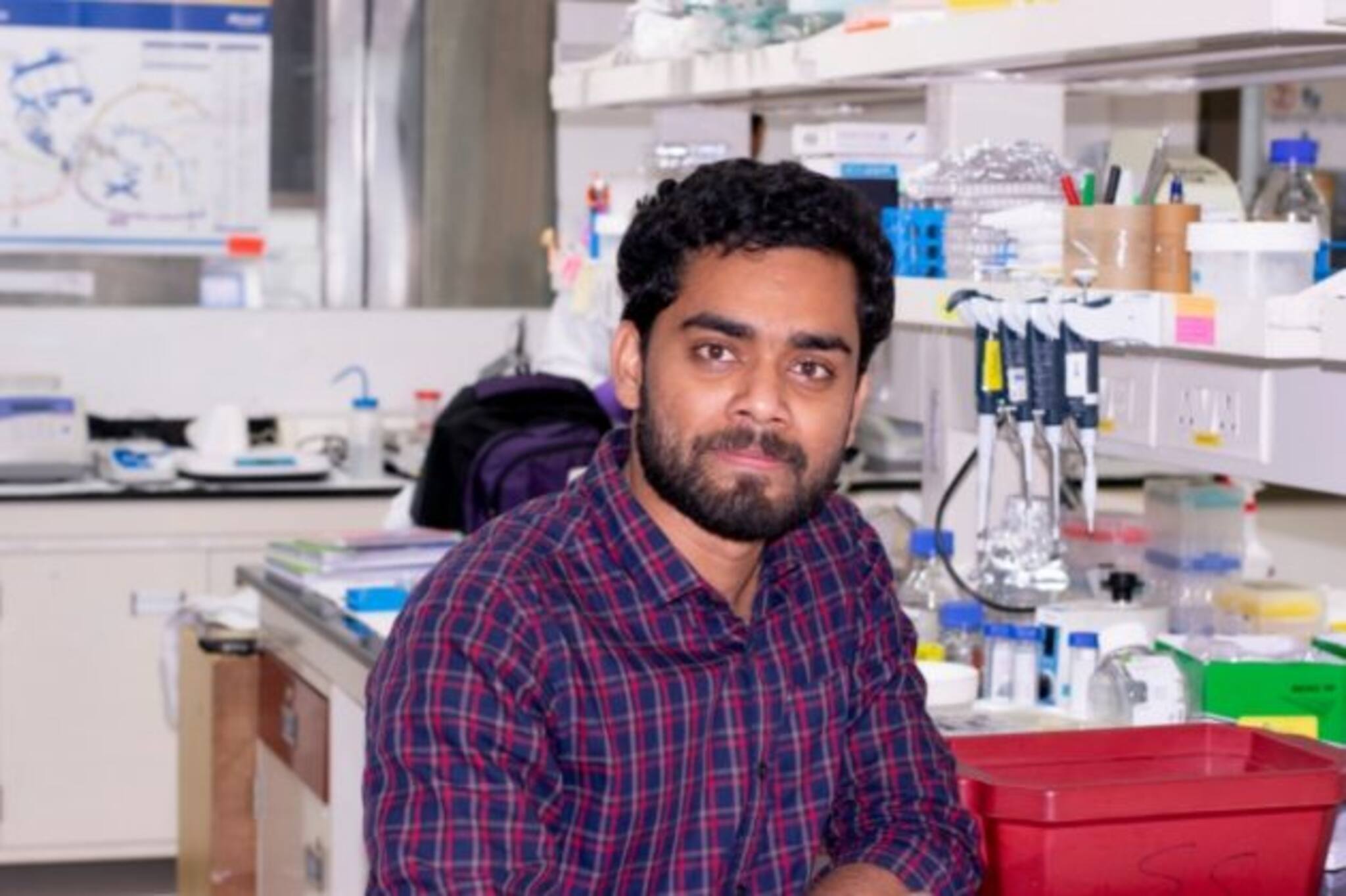 Mathurapur News|| কোভিশিল্ড গবেষণার স্বীকৃতি, ভারত সরকারের পুরস্কার পাচ্ছেন মথুরাপুরের ছেলে শুভাশিস