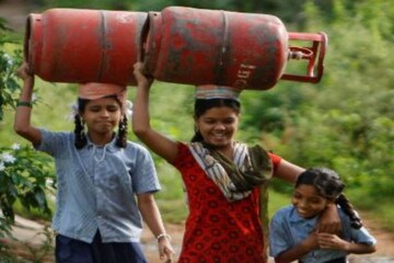 বিনামূল্যে রান্নার গ্যাস! ফ্রি সিলিন্ডার পেতে পূরণ হতে হবে এই সামান্য শর্ত... বিনামূল্যে রান্নার গ্যাস! ফ্রি সিলিন্ডার পেতে পূরণ হতে হবে এই সামান্য শর্ত...