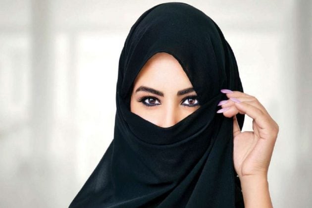 মুসলিম মহিলাদের শরীর ঢাকা পোশাক কী কী? বোরখা-হিজাব-নিকাবের পার্থক্য জানুন |  What are the difference between Muslim women dress niqab burka and hijab –  News18 Bangla