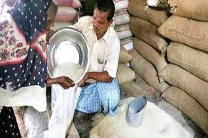 অগাস্টে পশ্চিমবঙ্গেও এই পরিষেবা শুরু হয়েছে ৷ এরফলে ৩৪ রাজ্য ও কেন্দ্রাশাসিত অঞ্চলে শুরু হয়েছে ওয়ান নেশন ওয়ান রেশন কার্ডের কাজ এরফলে ৭৪.৯ কোটি মানুষ সরাসরি উপকৃত হবেন ৷ প্রতীকী ছবি ৷ 