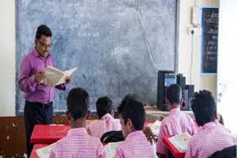 অধ্যাপক নিয়োগের জন্য ১৫০ নম্বরের লিখিত পরীক্ষা দিতে হবে ৷ ভুল উত্তর প্রতি ০.২৫ করে নম্বর কেটে নেওয়া হবে ৷ প্রতীকী ছবি ৷