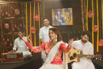 জন্মাষ্টমীতে প্রথমবার শুনুন ইমনের কণ্ঠে কীর্তন গান!