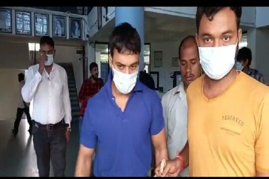 টেলি-অভিনেতা গ্রেফতার
