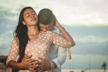 Relationship: সম্পর্কে নেই ভালোবাসা-রোম্যান্স! প্রেমের স্ফুলিঙ্গ ফিরিয়ে আনতে সঙ্গীর সঙ্গে কী কী করবেন Relationship: সম্পর্কে নেই ভালোবাসা-রোম্যান্স! প্রেমের স্ফুলিঙ্গ ফিরিয়ে আনতে সঙ্গীর সঙ্গে কী কী করবেন