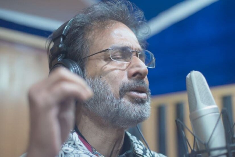 *ছবিতে নচিকেতার কণ্ঠে কলকাতা শহর কেন্দ্রীক একটি গান রয়েছে।  প্রথম ছবিতে নচিকেতা , সোমলতার মতন শিল্পীদের সঙ্গে কাজ করে আপ্লুত কিংশুক। কিংশুক এর বিশ্বাস ছবির গানগুলো সকলের ভীষণ ভালো লাগবে। 'মিটার ডাউন' ছবির আবহ সঙ্গীত করছেন ভাস্বর সেন। 