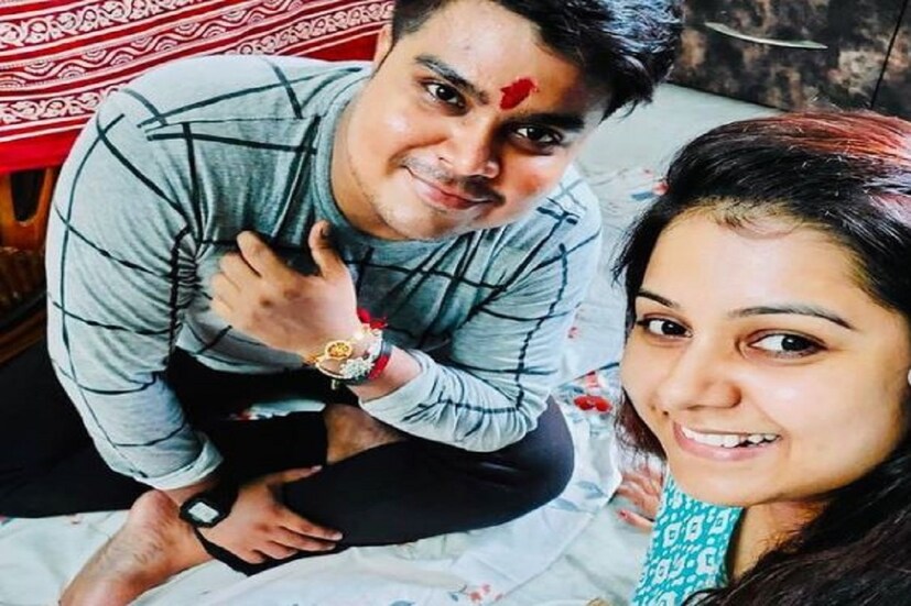 ভাইয়ের হাতে রাখি পরালেন টেলি অভিনেত্রী প্রীতি বিশ্বাস ৷ ছবি সৌজন্যে ইনস্টাগ্রাম ৷