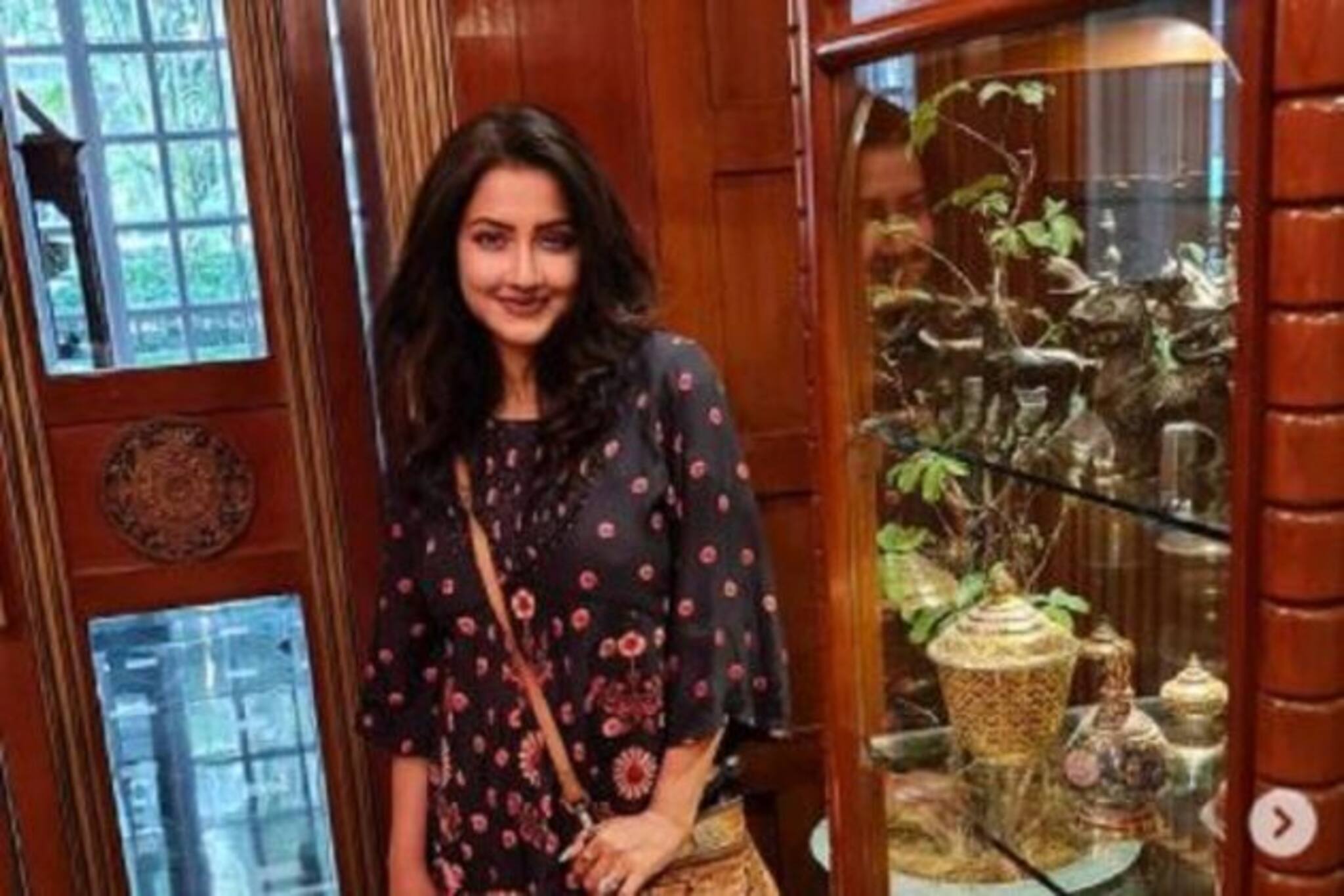 Rachana Banerjee video: উইকেন্ডে কোন পানীয় খান দিদি নং ১ রচনা বন্দ্যোপাধ্যায়, দেখুন ভিডিও