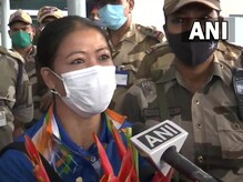 Mary Kom Returns To India: 'আমাকে ঠকানো হল, খালি হাতে ফিরতে বাধ্য হলাম', দেশে ফিরে ক্ষোভপ্রকাশ মেরির Mary Kom Returns To India: 'আমাকে ঠকানো হল, খালি হাতে ফিরতে বাধ্য হলাম', দেশে ফিরে ক্ষোভপ্রকাশ মেরির