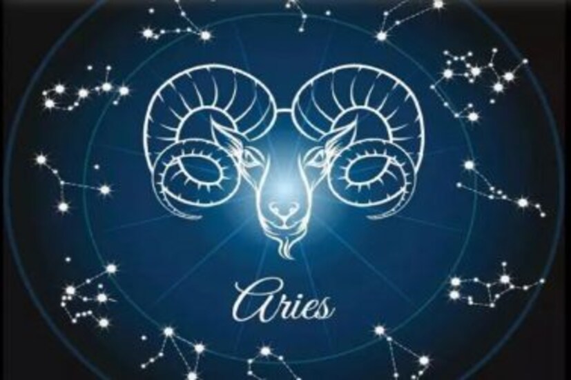 মেষ (Aries): মার্চ ২১ থেকে এপ্রিল ১৯  এই রাশির মানুষজন সাহসী হয়, ফলে রোমাঞ্চ এদের বেশ পছন্দের বিষয়৷ এরা অত্যন্ত অদম্য প্রাণশক্তির অধিকারী হয়৷ যার ফলে অনেক সময় ছোট ছোট মুহূর্ত এরা খেয়াল করে না৷ আর সেই কারণে এরা বিরক্ত হয়ে পড়ে৷ তাই সময় বার করে সেই ছোট ছোট মুহূর্তগুলোয় বাঁচা উচিত মেষ রাশির জাতক-জাতিকাদের৷ সেই সঙ্গে এই রাশির জাতকেরা নিজের কাছে একটা ডায়েরি বা নোটবুক রাখতে পারে, যাতে ভাল ভাল মুহূর্তের কথা সেখানে লিখে রাখা যায়৷