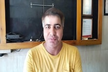 রেস্তোরাঁয় দুঃস্থদের জন্য বিনামূল্যে খাবার ! মানুষের সেবায় দুর্গাপুরের ইমরান খান