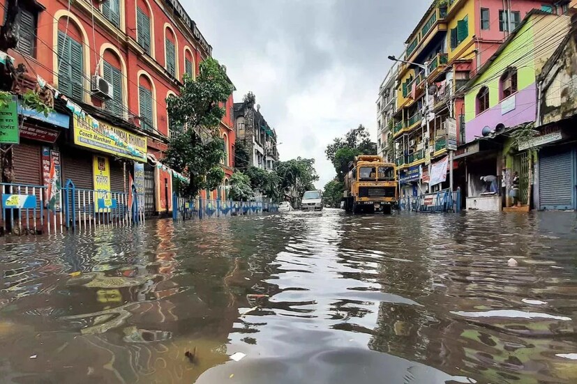 গুজরাট মহারাষ্ট্র কঙ্কন গোয়া সৌরাষ্ট্র কচ্ছ এবং ঝাড়খন্ডে আগামী দু-তিন দিন ভারী বৃষ্টির পূর্বাভাস।