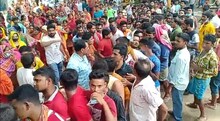 ভ্যাকসিনের লাইনে হাতাহাতি রাজগ্রামে