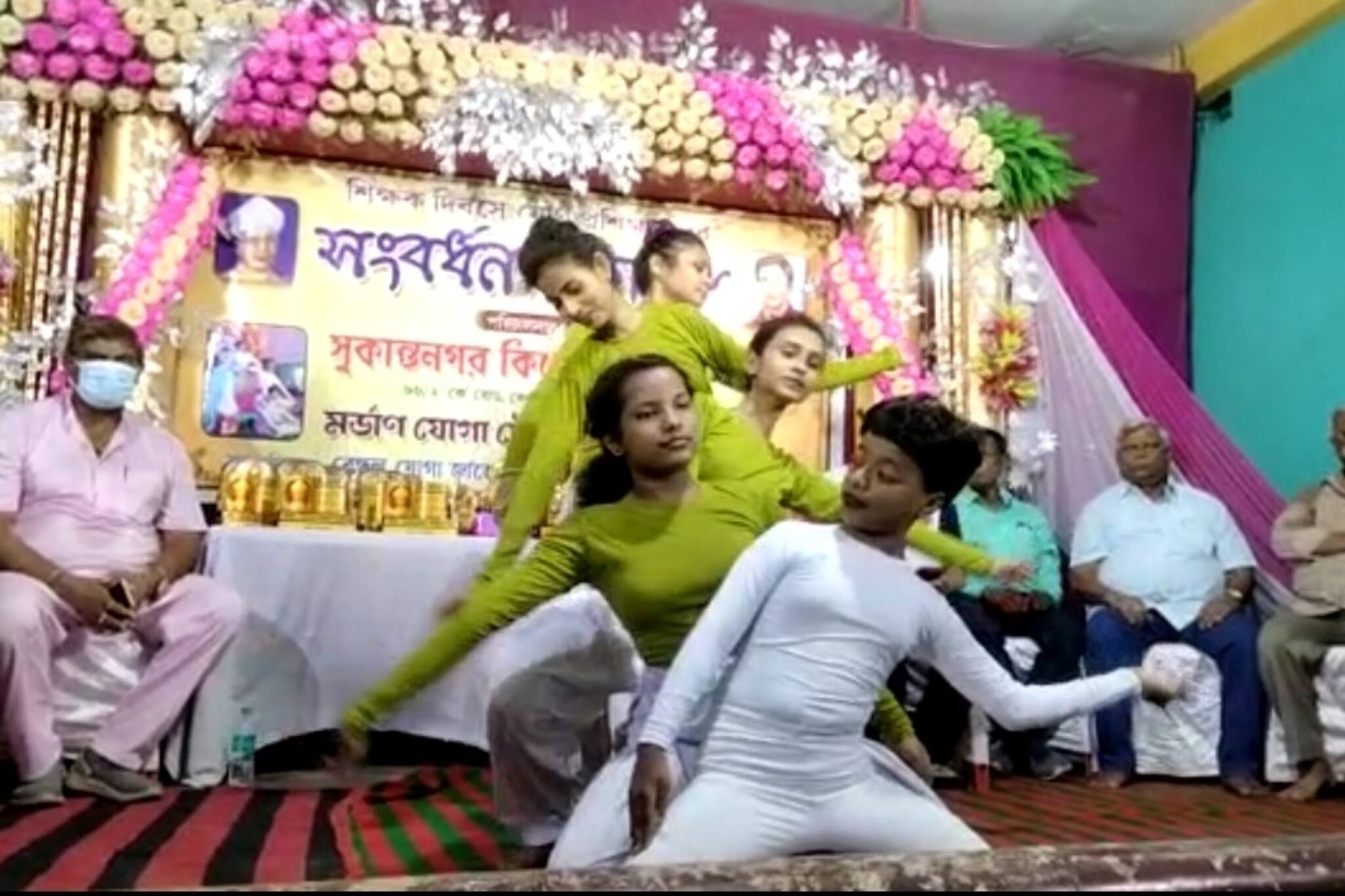 হাওড়াজুড়ে পালিত হল জাতীয় শিক্ষক দিবস