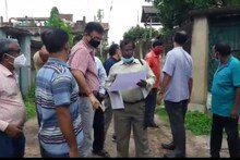 ৫০ নম্বর ওয়ার্ডের নিকাশি ব্যবস্থা,রাস্তাঘাট পরিদর্শনে গেলেন ড.সুজয়  চক্রবর্তী