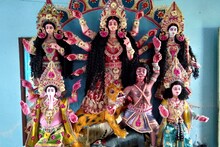 প্রতিবন্ধী হোম আবাসিকেরা শুরু করে দিয়েছে পুজোর প্রস্তুতি