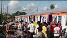কৃষক স্পেশাল ট্রেনের টাইমটেবিল পরিবর্তনের আর্জি কৃষকদের কৃষক স্পেশাল ট্রেনের টাইমটেবিল পরিবর্তনের আর্জি কৃষকদের