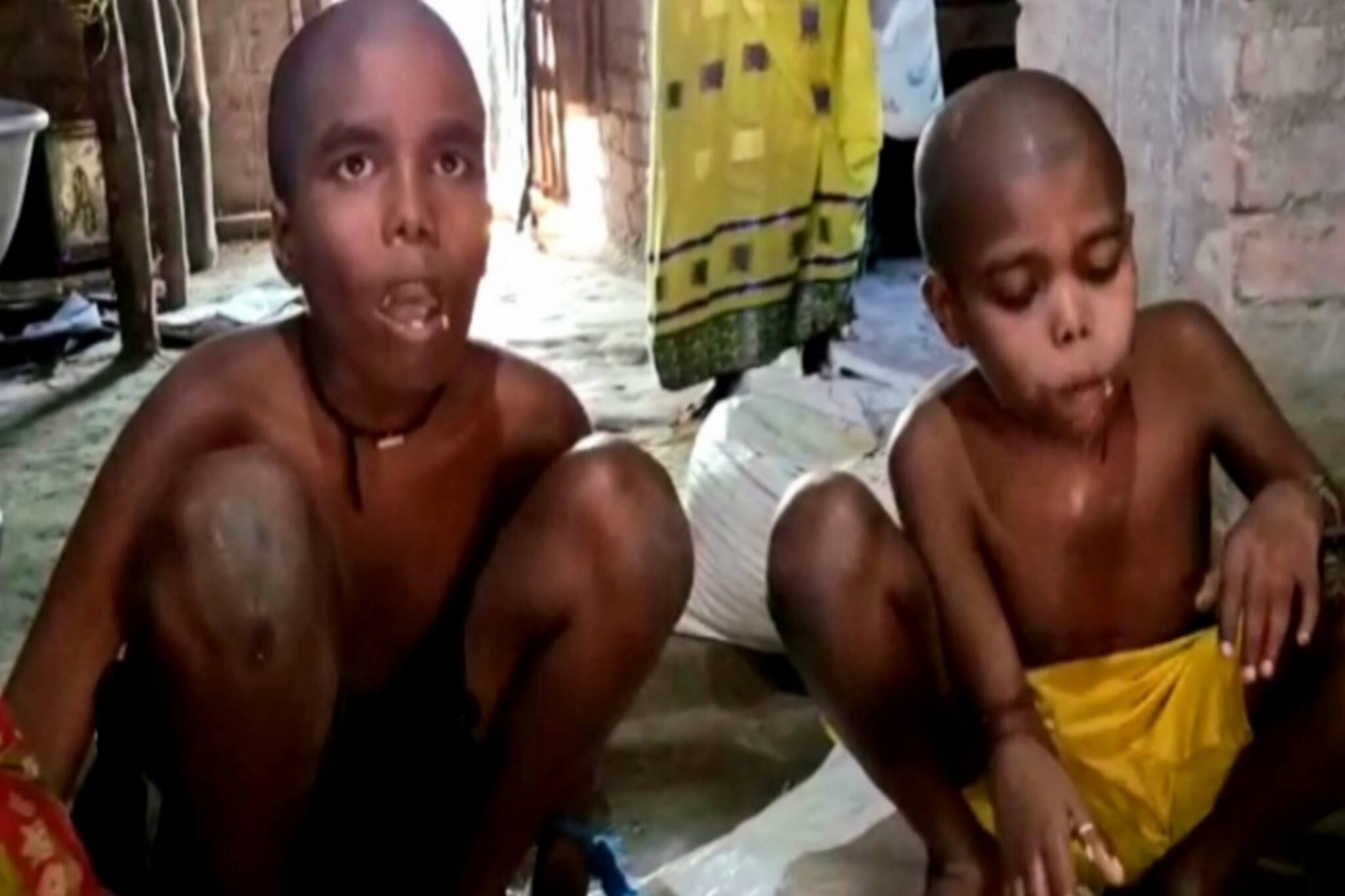 খুঁটিতে বাধা দুই সন্তান, চরম আর্থিক সমস্যায় উত্তরা