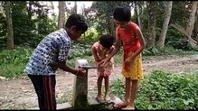 কল থাকতেও জলের অভাবে কৃষ্ণগঞ্জের তালদহের গ্রামবাসীরা কল থাকতেও জলের অভাবে কৃষ্ণগঞ্জের তালদহের গ্রামবাসীরা