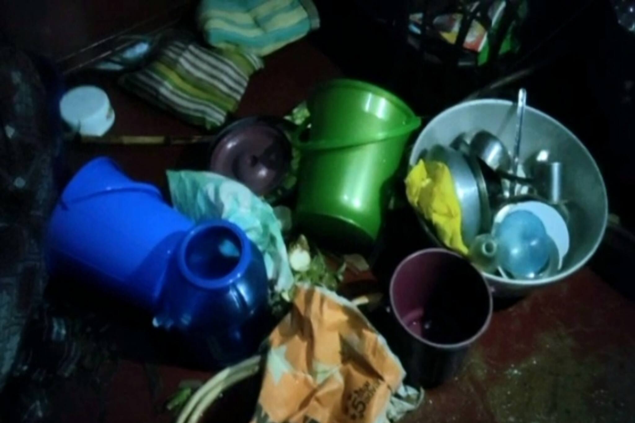 গ্যাস সিলিন্ডার থেকে আগুন লেগে বিপত্তি