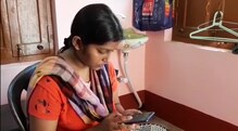 অনলাইনে পুরনো দু'টাকার নোট বিক্রি করতে গিয়ে ৫০,০০০ টাকা খোয়ালেন কলেজ ছাত্রী অনলাইনে পুরনো দু'টাকার নোট বিক্রি করতে গিয়ে ৫০,০০০ টাকা খোয়ালেন কলেজ ছাত্রী