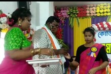 কোভিডের বিরুদ্ধে লড়াই করা প্রথম সারির যোদ্ধাদের সংবর্ধনা হাওড়ার জগাছায় কোভিডের বিরুদ্ধে লড়াই করা প্রথম সারির যোদ্ধাদের সংবর্ধনা হাওড়ার জগাছায়