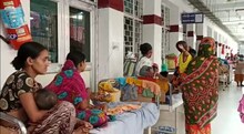 জেলায় শিশুদের জ্বরের বাড়বাড়ন্ত কতটা চিন্তার? কী বলছেন চিকিৎসকেরা