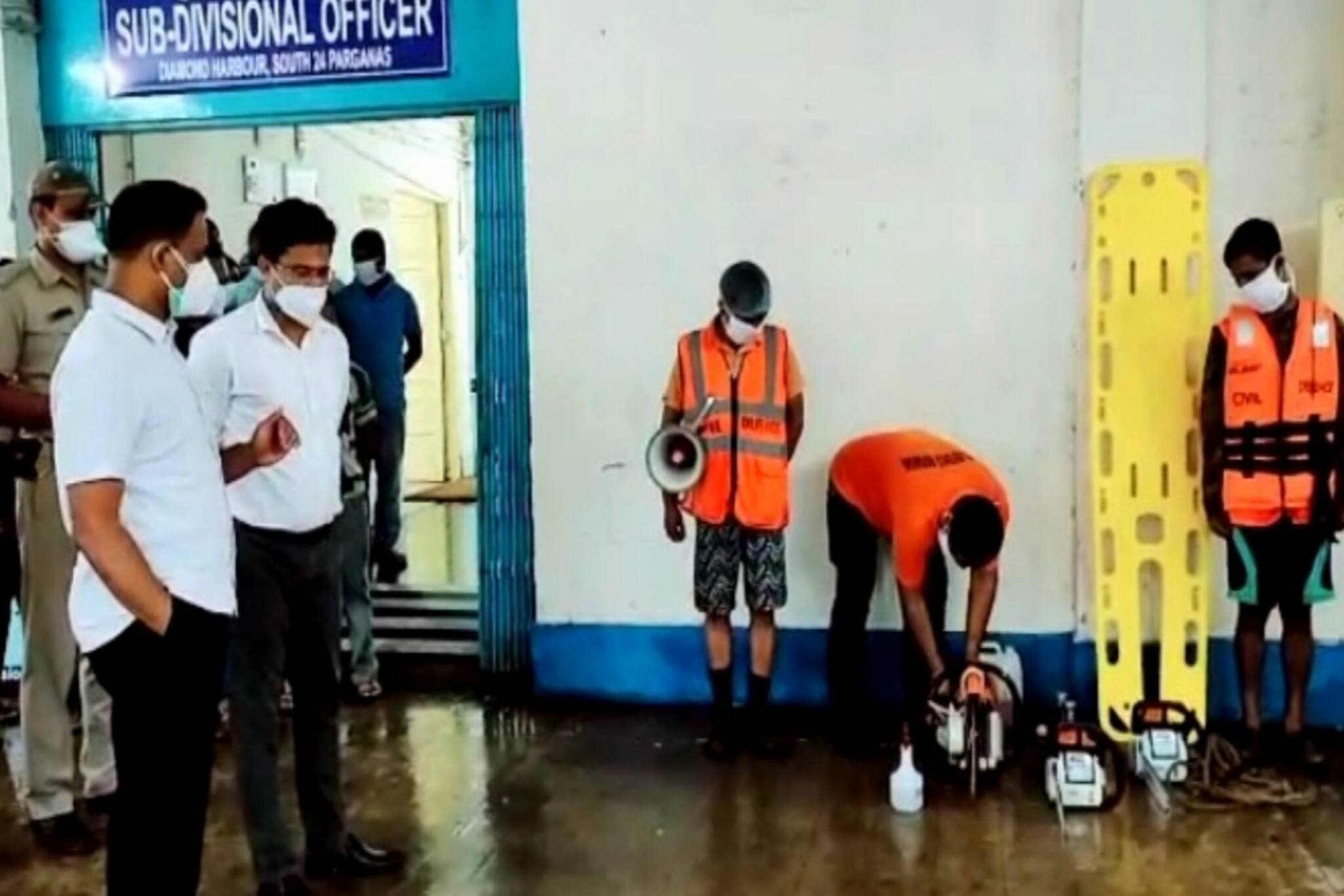 পরিস্থিতি পর্যবেক্ষণে ডায়মন্ড হারবারের জেলাশাসক