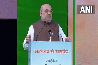 দেশের প্রথম কো অপরেটিভ সম্মেলনে বক্তব্য রাখছেন অমিত শাহ।