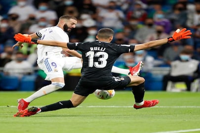 Real Madrid La Liga: Real Madrid vs Villareal match draw , they are in top of point table