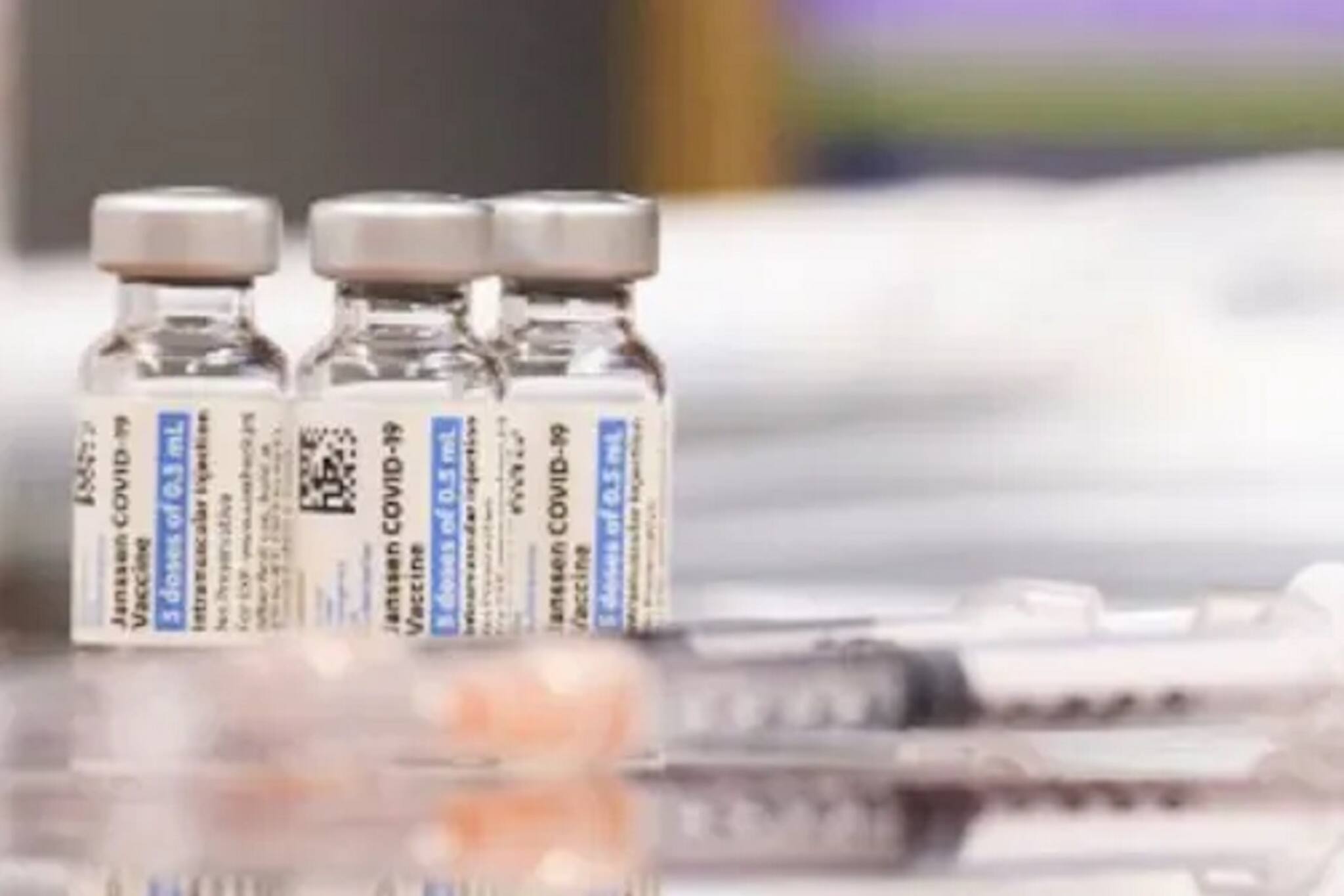 Johnson & Johnson Vaccine: জনসন অ্যান্ড জনসনের ভ্যাকসিনের বুস্টার ডোজ কতটা কার্যকরী?