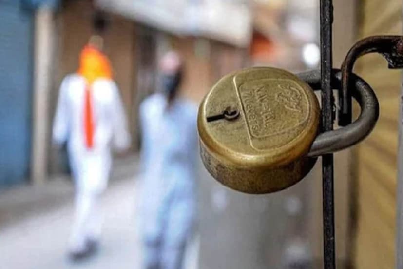 এই পর্বেও রাত্রিকালীন বিধিনিষেধ জারি রাখতে চাইছে নবান্ন। অর্থাৎ রাত্রি ১১টা থেকে ভোর ৫ টা পর্যন্ত আপৎকালীন পরিষেবা ছাড়া কোনো গাড়ি চলবে না। অন্য সময়ে যান চলাচল স্বাভাবিক থাকবে।