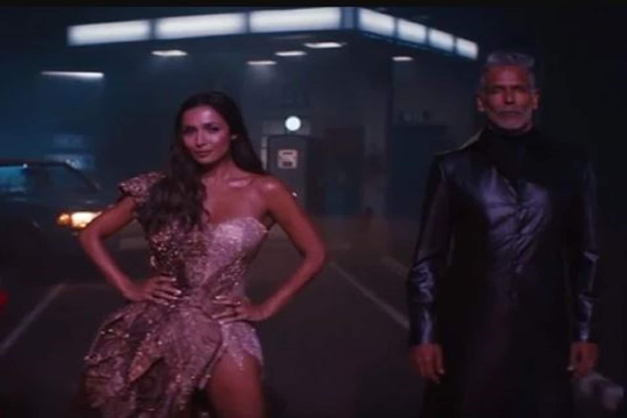 নির্মেদ শরীরে উর্ধ্বাঙ্গ অনাবৃত, পরণে ধুতি Milind Soman-কে দেখে Malaika যা করলেন, Viral Video