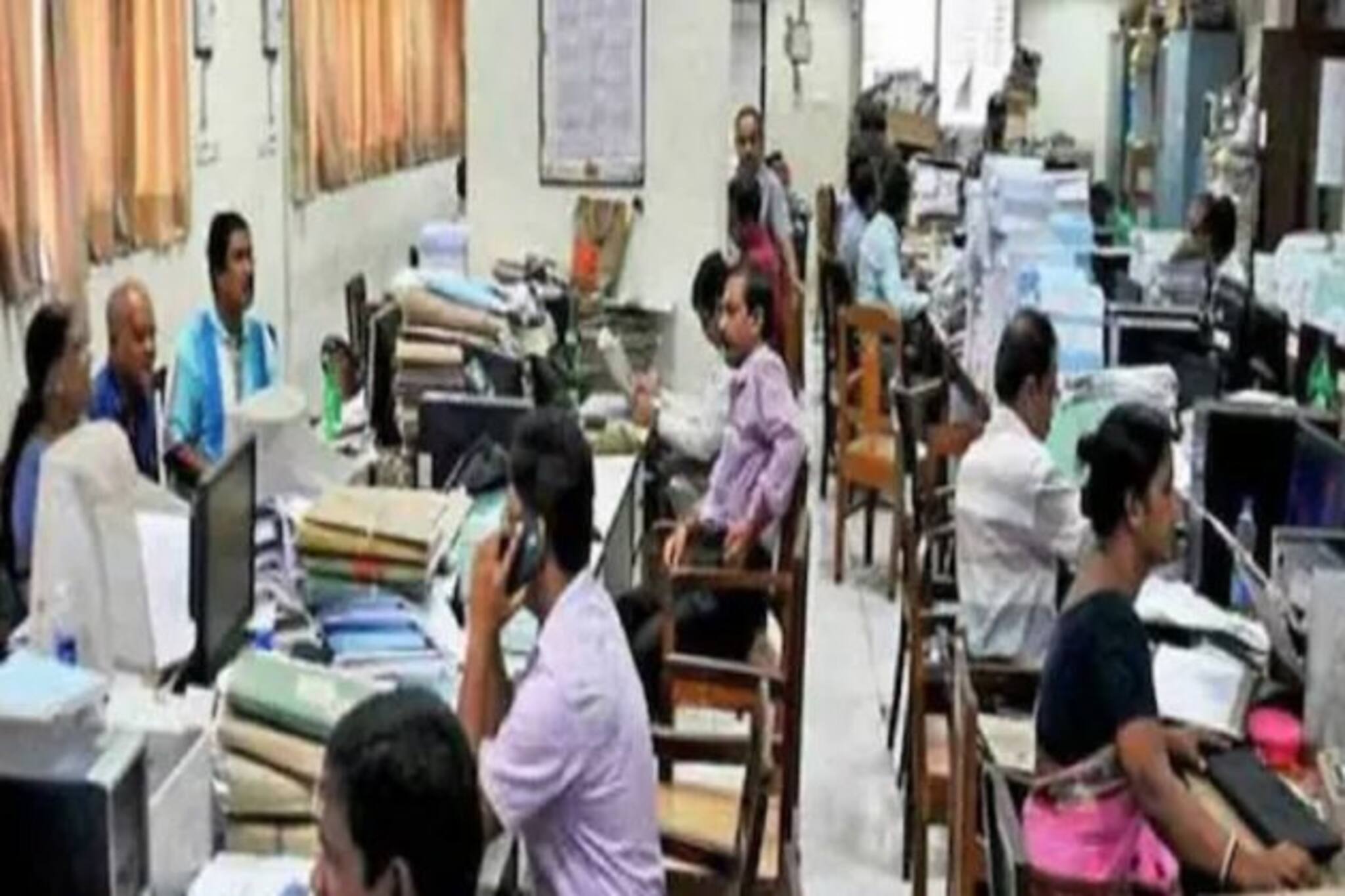 ১ অক্টোবর থেকে অফিস করতে হবে ১২ ঘণ্টা, ওভারটাইমের জন্য মিলবে বাড়তি টাকা