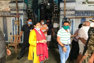 বুথ জ্যামের অভিযোগে সরব প্রিয়াঙ্কা টিবরেওয়াল।