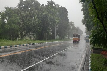 আবার তুমুল বৃষ্টিতে ভাসবে বাংলা! কবে কোথায় দুর্যোগ, জানাল হাওয়া অফিস