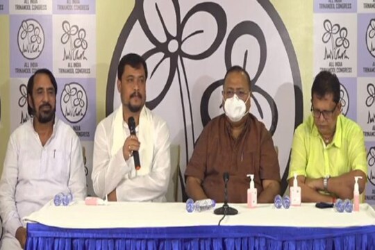 এবার তৃণমূলে কালিয়াগঞ্জের বিধায়ক সৌমেন রায়।
