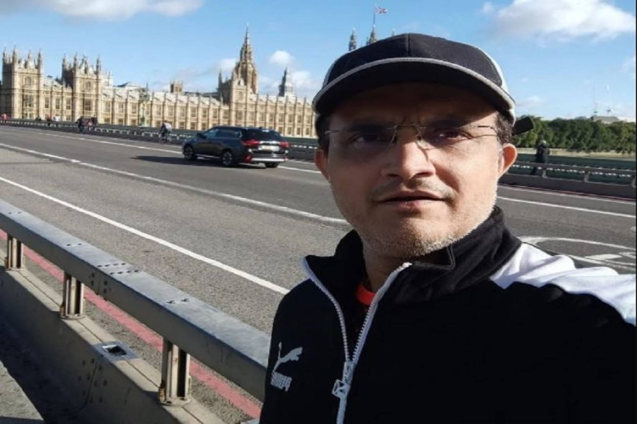 Sourav Ganguly in London: লন্ডনের প্রেমে মজে সৌরভ, টেমস নদীর ধারে সেলফি তুলে পোস্ট করলেন মহারাজ