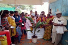 বুড়ো বয়সের বিয়ে! দাদুর বিয়ে সাক্ষী থাকল নাতি-নাতনিরা!
