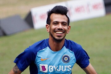 কোটিপতি হয়েও সরকারি চাকরি করেন এই ভারতীয় ক্রিকেটাররা!