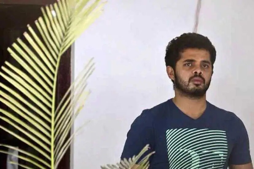 শ্রীসন্থ বলেছেন, ''এক ওভারে ১৪ রান দরকার ছিল। আমি চার বলে পাঁচ রান দিয়েছিলাম। নো, ওয়াইড করিনি একটাও। এমনকী কোনও স্লোয়ার বলও করিনি। আমার পায়ে ১২বার অস্ত্রোপচার হওয়া সত্ত্বেও সেদিন ১৩০ কিমি প্রতি ঘণ্টার থেকে বেশি গতিতে বোলিং করছিলাম। আমি তখন জাতীয় দলে ফেরার চেষ্টা করছিলাম। তা হলে আমি কেন স্পট ফিক্সিং করতে যাব।''