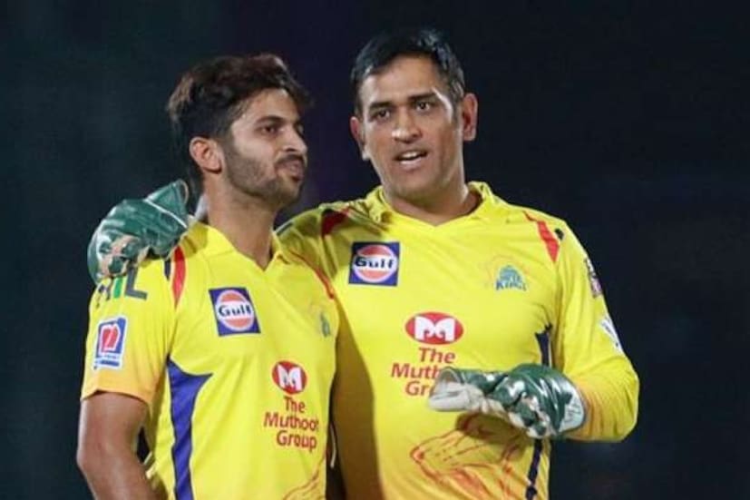 ২০২০ সালে ইওলো আর্মিতে এসেছেন শার্দুল ঠাকুর। আন্তর্জাতিক ক্রিকেটে অভিজ্ঞতা রয়েছে। সেইসঙ্গে প্রচণ্ড আত্মবিশ্বাসী। তাঁকে সিএসকে ক্যাপ্টেন হিসাবে দেখা গেলে অবাক হওয়ার কিছু থাকবে না।