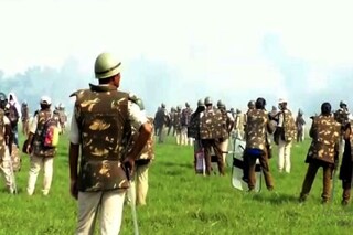 অসমে উচ্ছেদ কেন্দ্র করে হিংসা 