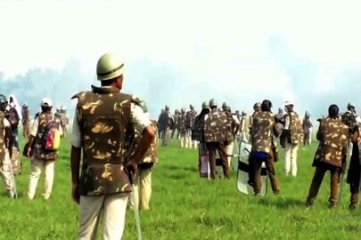 অসমে উচ্ছেদ কেন্দ্র করে হিংসা 