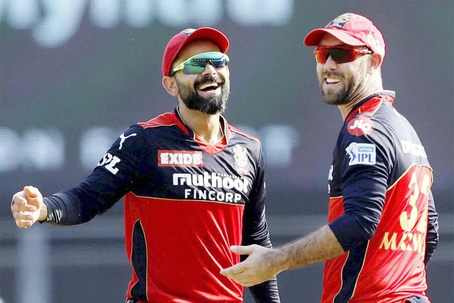  আইপিএলের ৪৩তম ম্যাচে রাজস্থান রয়্যালসকে হারিয়ে আরসিবি। এবার বিরাট কোহলির দল ভালই খেলছে। আর একটা ম্যাচ জিতলেই আরিসিবির প্লে-অফ নিশ্চিত। রাজস্থানের বিরুদ্ধে হাফ সেঞ্চুরি করেছিলেন আরসিবির অলরাউন্ডার গ্লেন ম্যাক্সওয়েল। তাও আবার মাত্র ৩০ বলে।