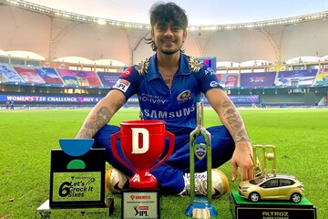 একসময় খালি পেটে ঘুমোতেন রাতে, সেই ক্রিকেটারই এবার বিশ্বকাপে শিখরের বদলি