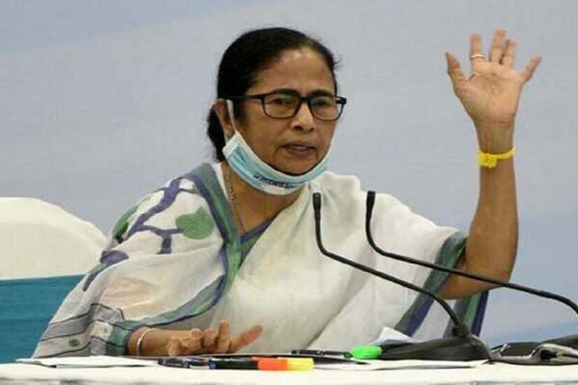 প্রসঙ্গত, বিধানসভা ভোটকে পাখির চোখ করে ২০২০ সালের ডিসেম্বর থেকে রাজ্যে শুরু হয়েছিল দুয়ারে সরকার প্রকল্প। এই প্রকল্পের মাধ্যমে খাদ্যসাথী, স্বাস্থ্যসাথী, শিক্ষাশ্রী, কন্যাশ্রী, রূপশ্রী, ঐক্যশ্রী, জাতিগত শংসাপত্র, তফসিলি বন্ধু, জয় জোহার এবং কৃষকবন্ধু সহ নানা প্রকল্পের সুবিধা পাওয়া যায়।