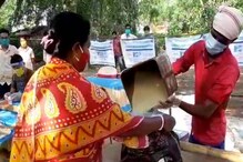 'পরিকাঠামো নেই, দুয়ারে রেশন অসম্ভব!' শুরুর আগেই আদালতে পৌঁছল জনপ্রিয় প্রকল্প 'পরিকাঠামো নেই, দুয়ারে রেশন অসম্ভব!' শুরুর আগেই আদালতে পৌঁছল জনপ্রিয় প্রকল্প