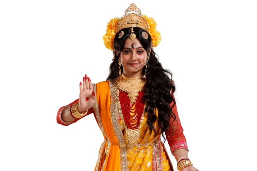 ললিতা ত্রিপুরাসুন্দরী জীবনসাথী ধারাবাহিকের দেখা যাবে ঝিলাম তথা শ্রাবণী ভুঁইয়াকে। দেবী সৃষ্টি হন ভণ্ডাসুর ও তার ছেলেদের বধ করতে। দেবীর আরাধনা করলে শত্রু বশ হয় ও সংসারে শান্তি আসে। ললিতা ত্রিপুরাসুন্দরীর কুমারী রূপকে বলে বালা ত্রিপুরাসুন্দরী।