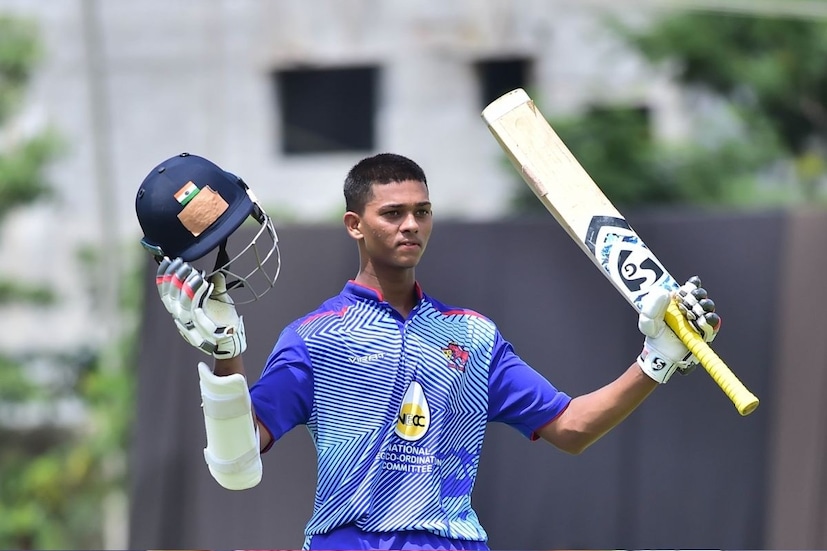 টি-২০ কেরিয়ারে প্রথম হাফ সেঞ্চুরি করতে পারতেন যশস্বী। কিন্তু এক রানের জন্য সুযোগ ফস্কালেন। যদিও টি-২০ ক্রিকেটে আজকের ৪৯ রান তাঁর সব থেকে ভাল পারফরম্যান্স। এর আগে ১১টি ম্যাচে মাত্র ২০৯ রান করেছিলেন তিনি। সর্বোচ্চ স্কোর ছিল ৪০।